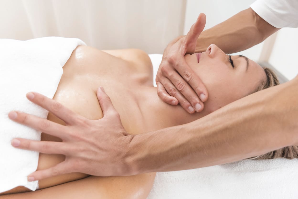 Cabinet Ostéopathe Peynier consultation pour seniors